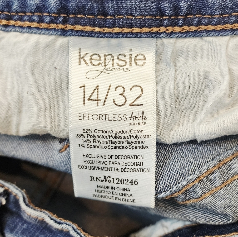 Kensie Effortless Mid Rise Distressed Ankle Jeans Pants - Picture 9 of 10